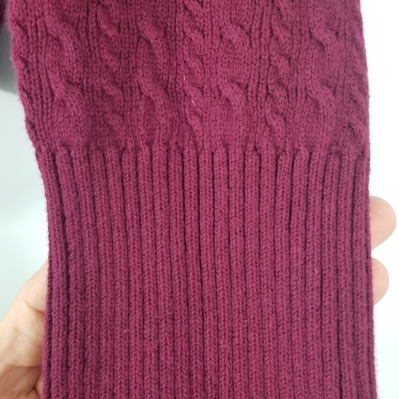 Old Navy Knit Scoop Neck Sweater. Size XL. Great Condition! - Picture 4 of 6